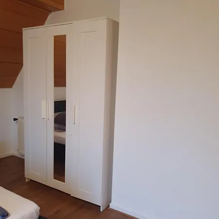 Homestay Zentrales, Charmantes Direkt An Der Universitaetsklinik *